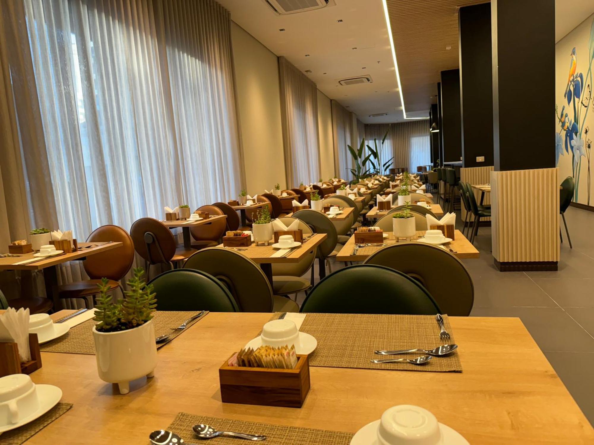 Hotel Roochelle Convention By Nobile クリチバ エクステリア 写真
